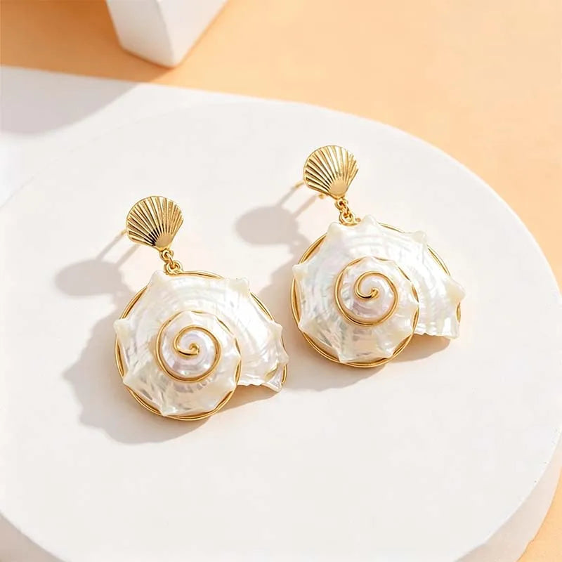 Bohemian White Shell Conch Pendant Earrings For Women Exaggerated Metal Spiral Seashell Dangle Earrings Beach Jewelry Gifts