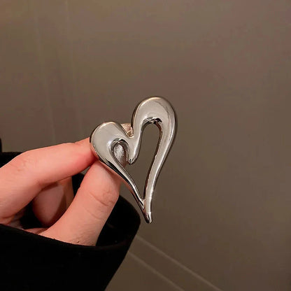 2026 New Trendy Heart-Shaped Irregular Brooches for Women Men Personality Coat Suit Ornament Buckles Jewelry Office Party Gifts
