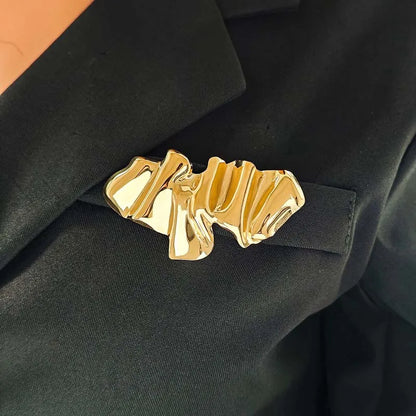 Fashion Metal Irregular Pleated Brooches for Men Women Punk Gold Color Geometric Personality Sweater Brooch Jewelry Accessories