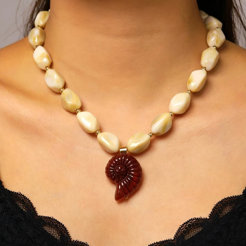 Exaggerated Colorful Resin Large Heart-Shaped Pendant Necklace for Women Vacation Style Irregular Beads Choker Necklaces Jewelry