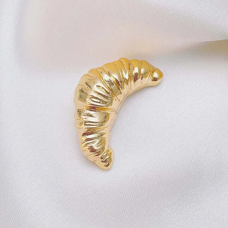 Fashion Metal Irregular Pleated Brooches for Men Women Punk Gold Color Geometric Personality Sweater Brooch Jewelry Accessories