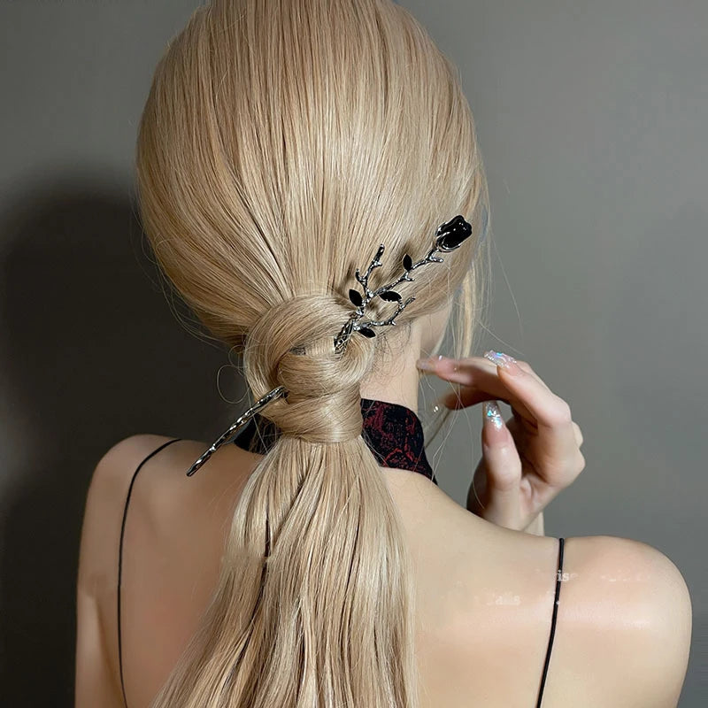 2026 New Chinese Hairpin Hair Stick Rose Flower Crystal Branch Metal Texture Vintage Hair Accessories for Women Headwear Jewelry