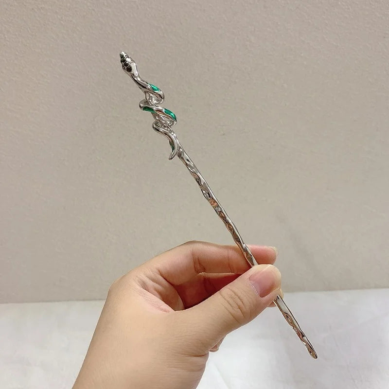 2026 Punk Snake Hairpin Hair Sticks Rhinestones Irregular Texture Metal Vintage Headwear Hairstyle for Women Hair Accessories
