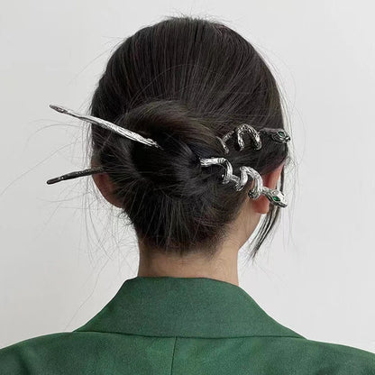 2026 Punk Snake Hairpin Hair Sticks Rhinestones Irregular Texture Metal Vintage Headwear Hairstyle for Women Hair Accessories