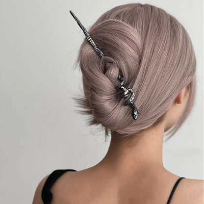 2026 Punk Snake Hairpin Hair Sticks Rhinestones Irregular Texture Metal Vintage Headwear Hairstyle for Women Hair Accessories