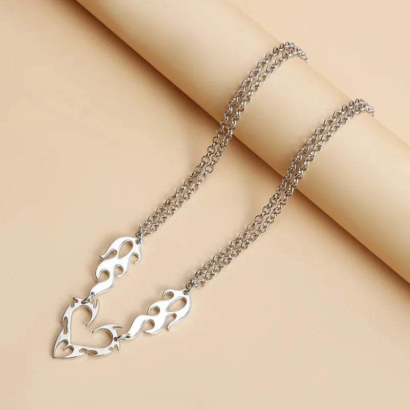 Stainless Steel Silver Color Thorn Heart Choker Necklace For Woman Man Punk Hip Hop Metal Hollow Clavicle Chain Necklace Jewelry