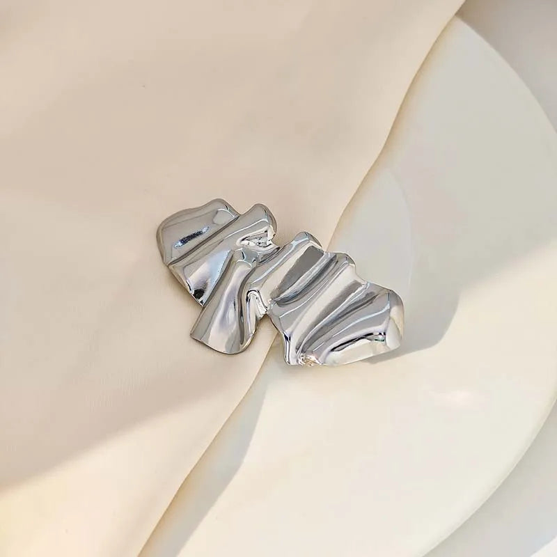 Fashion Metal Irregular Pleated Brooches for Men Women Punk Gold Color Geometric Personality Sweater Brooch Jewelry Accessories