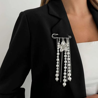 Fashion Metal Flower Pearl Tassel Chain Brooch For Women Exaggerated Multilayer Pants Chain Charm Brooches Jewelry Accessories
