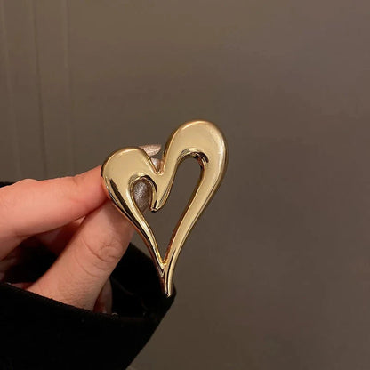 2026 New Trendy Heart-Shaped Irregular Brooches for Women Men Personality Coat Suit Ornament Buckles Jewelry Office Party Gifts