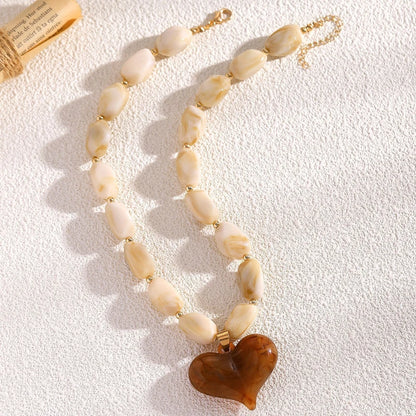Exaggerated Colorful Resin Large Heart-Shaped Pendant Necklace for Women Vacation Style Irregular Beads Choker Necklaces Jewelry
