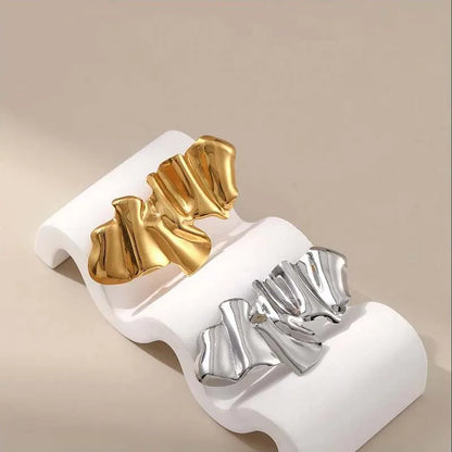 Fashion Metal Irregular Pleated Brooches for Men Women Punk Gold Color Geometric Personality Sweater Brooch Jewelry Accessories