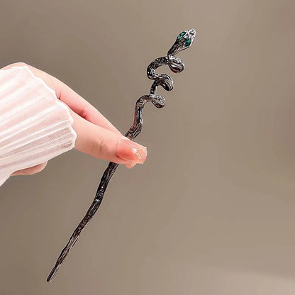2026 Punk Snake Hairpin Hair Sticks Rhinestones Irregular Texture Metal Vintage Headwear Hairstyle for Women Hair Accessories